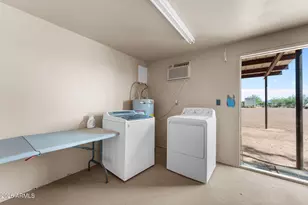 50702 W Hector Rd, Aguila, AZ 85320 - Photo 33