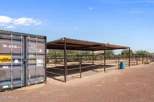 50702 W Hector Rd, Aguila, AZ 85320 - Photo 35