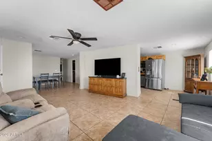 50702 W Hector Rd, Aguila, AZ 85320 - Photo 25