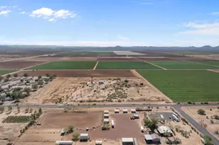 50702 W Hector Rd, Aguila, AZ 85320 - Photo 9