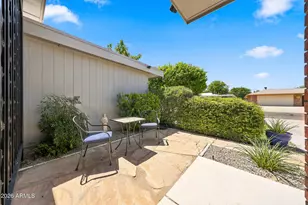 10333 W Highwood Ln, Sun City, AZ 85373 - Photo 7