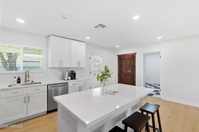 728 N Pine Street, Gilbert, AZ 85233 - Photo 9