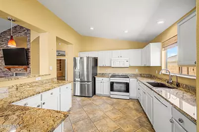 11355 S Hopi Street, Goodyear, AZ 85338 - Photo 15