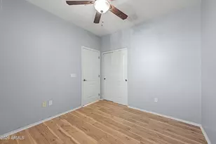 2233 E Huntington Dr, Phoenix, AZ 85040 - Photo 15