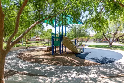 2233 E Huntington Drive, Phoenix, AZ 85040 - Photo 35