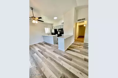 32 W Loma Vista Drive #102, Tempe, AZ 85282 - Photo 9