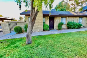 32 W Loma Vista Dr, Tempe, AZ 85282 - Photo 1