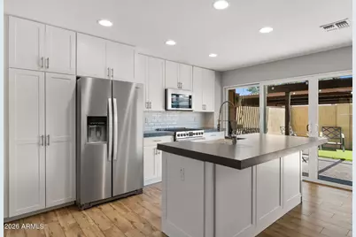 7669 E Montecito Avenue, Scottsdale, AZ 85251 - Photo 11
