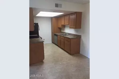 3810 N Maryvale Parkway #2042, Phoenix, AZ 85031 - Photo 1