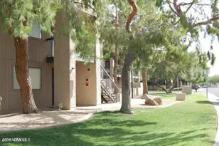 3810 N Maryvale Pkwy, Phoenix, AZ 85031 - Photo 11