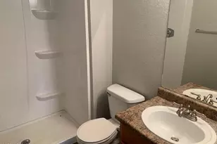 3810 N Maryvale Pkwy, Phoenix, AZ 85031 - Photo 7