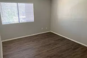 3810 N Maryvale Pkwy, Phoenix, AZ 85031 - Photo 5