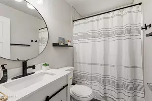 2913 W Madras Ln, Phoenix, AZ 85053 - Photo 19