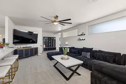 2913 W Madras Lane, Phoenix, AZ 85053 - Photo 15