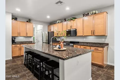 18053 W Montecito Avenue, Goodyear, AZ 85395 - Photo 23