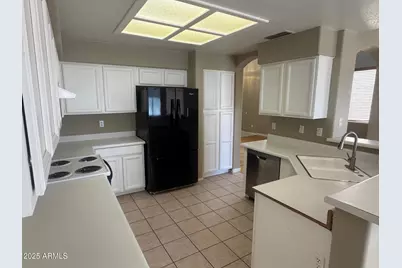 3569 W Chama Road, Glendale, AZ 85310 - Photo 5