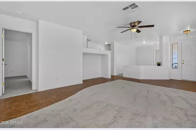 16667 W Paradise Lane, Surprise, AZ 85374 - Photo 7
