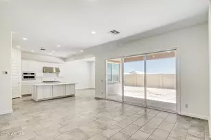 25137 N 177th Ave, Surprise, AZ 85387 - Photo 5