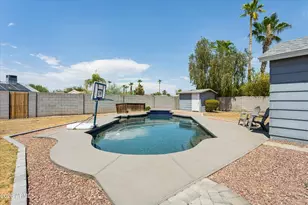 2922 E Altadena Ave, Phoenix, AZ 85028 - Photo 3