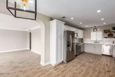 440 W Pepper Place, Mesa, AZ 85201 - Photo 15