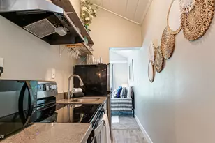 440 W Pepper Pl, Mesa, AZ 85201 - Photo 73