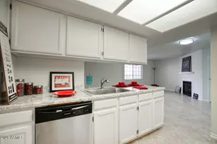 2020 W Union Hills Dr, Phoenix, AZ 85027 - Photo 15