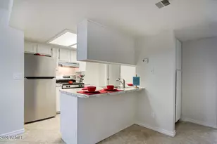 2020 W Union Hills Dr, Phoenix, AZ 85027 - Photo 13