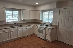 145 W Wickenburg Way W, Wickenburg, AZ 85390 - Photo 5
