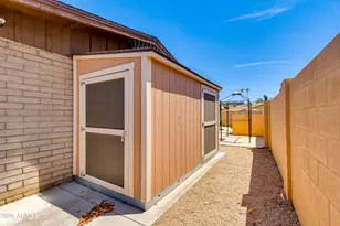2815 E Sylvia St, Phoenix, AZ 85032 - Photo 33