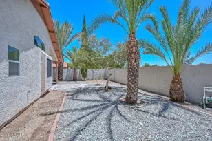 7911 W Kimberly Way, Glendale, AZ 85308 - Photo 9