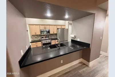 7401 W Arrowhead Clubhouse Drive #1040, Glendale, AZ 85308 - Photo 3
