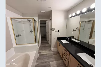 7401 W Arrowhead Clubhouse Drive #1040, Glendale, AZ 85308 - Photo 9