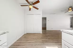 317 W Hononegh Dr, Phoenix, AZ 85027 - Photo 11