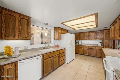9337 N 111th Drive, Sun City, AZ 85351 - Photo 13