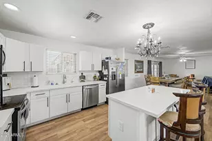 601 E Euclid Ave, Phoenix, AZ 85042 - Photo 17