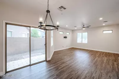 15881 N 74th Avenue, Peoria, AZ 85382 - Photo 9