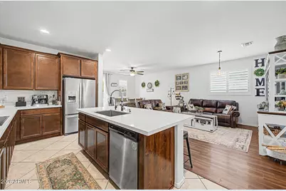 18146 W Robin Lane, Surprise, AZ 85387 - Photo 13