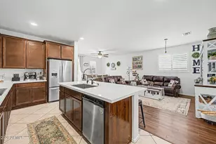 18146 W Robin Ln, Surprise, AZ 85387 - Photo 13