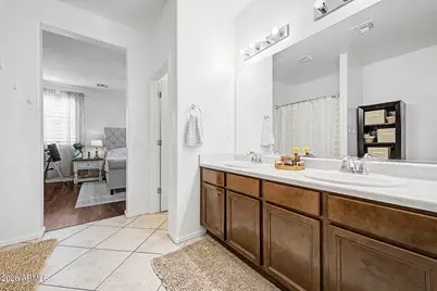 18146 W Robin Lane, Surprise, AZ 85387 - Photo 21