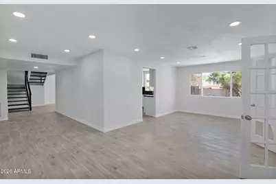 4505 W North Lane, Glendale, AZ 85302 - Photo 9