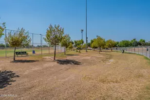 18668 N Jameson Dr, Maricopa, AZ 85138 - Photo 41