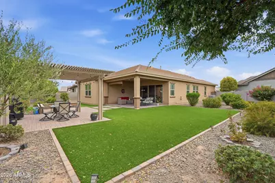 18668 N Jameson Drive, Maricopa, AZ 85138 - Photo 31
