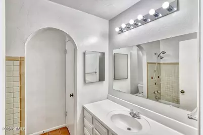 3012 N 32nd Street #35, Phoenix, AZ 85018 - Photo 7