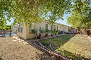 2923 E Constance Wy, Phoenix, AZ 85042 - Photo 43