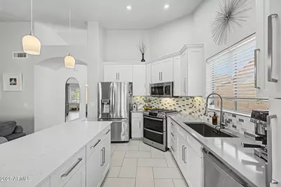 5975 W Alameda Road, Glendale, AZ 85310 - Photo 15