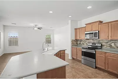 10397 W Foothill Drive, Peoria, AZ 85383 - Photo 13