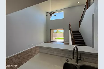 10397 W Foothill Drive, Peoria, AZ 85383 - Photo 15