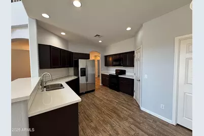 10397 W Foothill Drive, Peoria, AZ 85383 - Photo 13