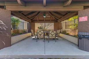 10301 N 70th St, Paradise Valley, AZ 85253 - Photo 25