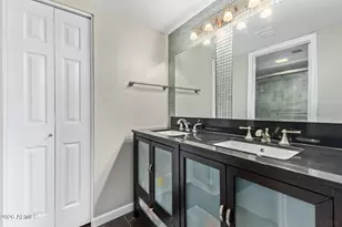 10301 N 70th St, Paradise Valley, AZ 85253 - Photo 17
